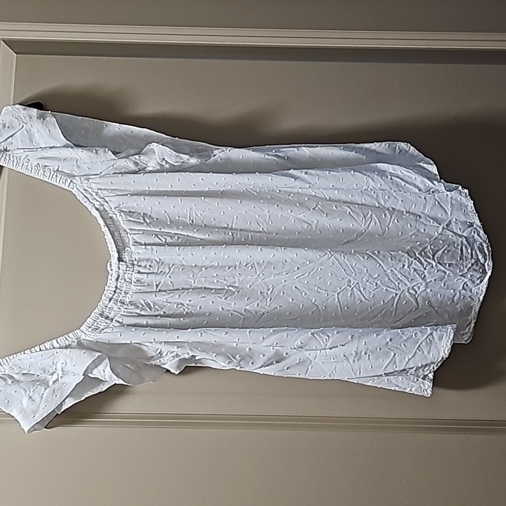 5 /$20 Express white blouse